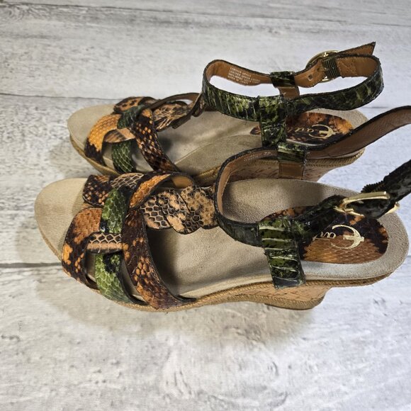 Earthies Orthotic Wedge Heels - Picture 10 of 14